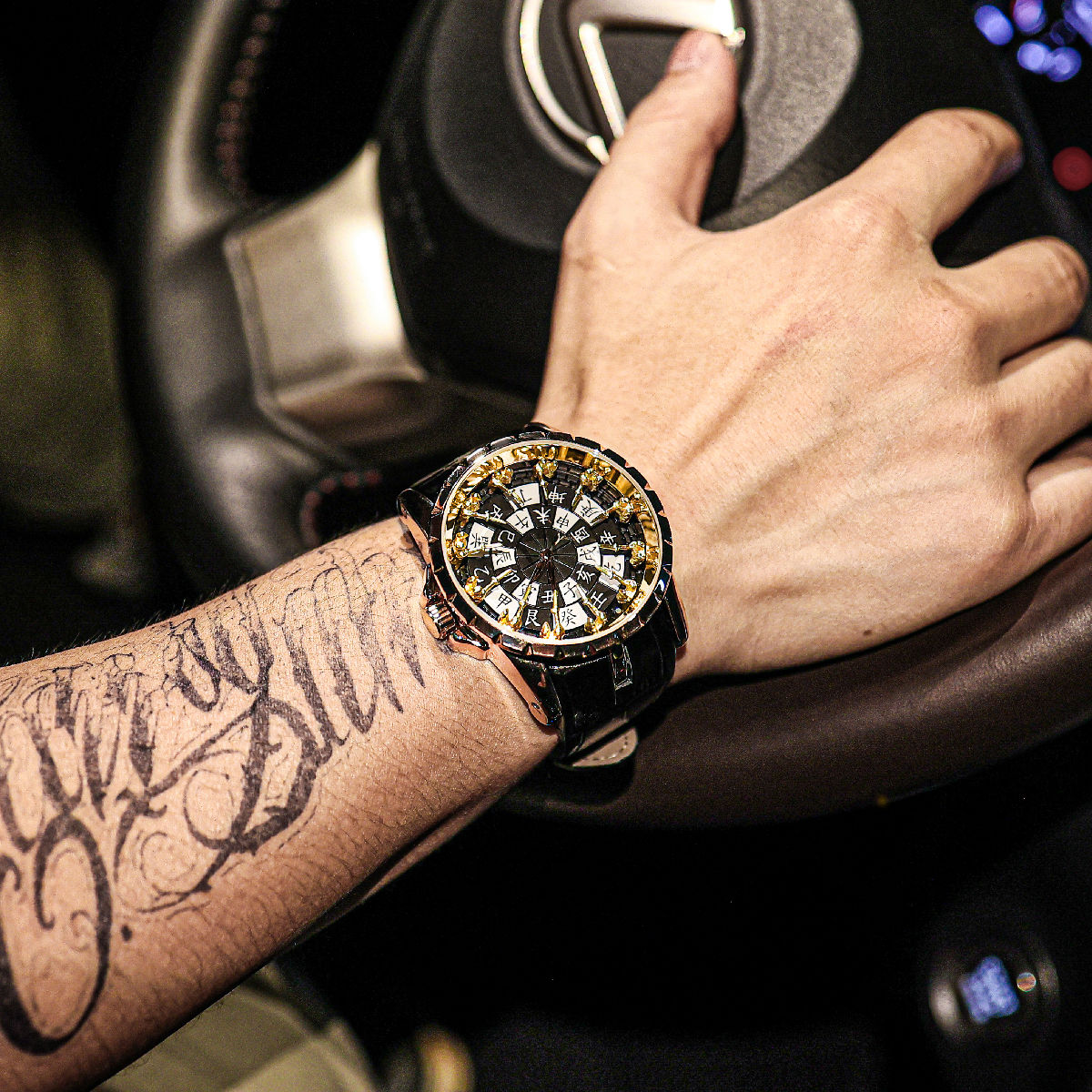 New High-End Luxury Round-Tabl - Table Watch Luxury recensione e prezzo