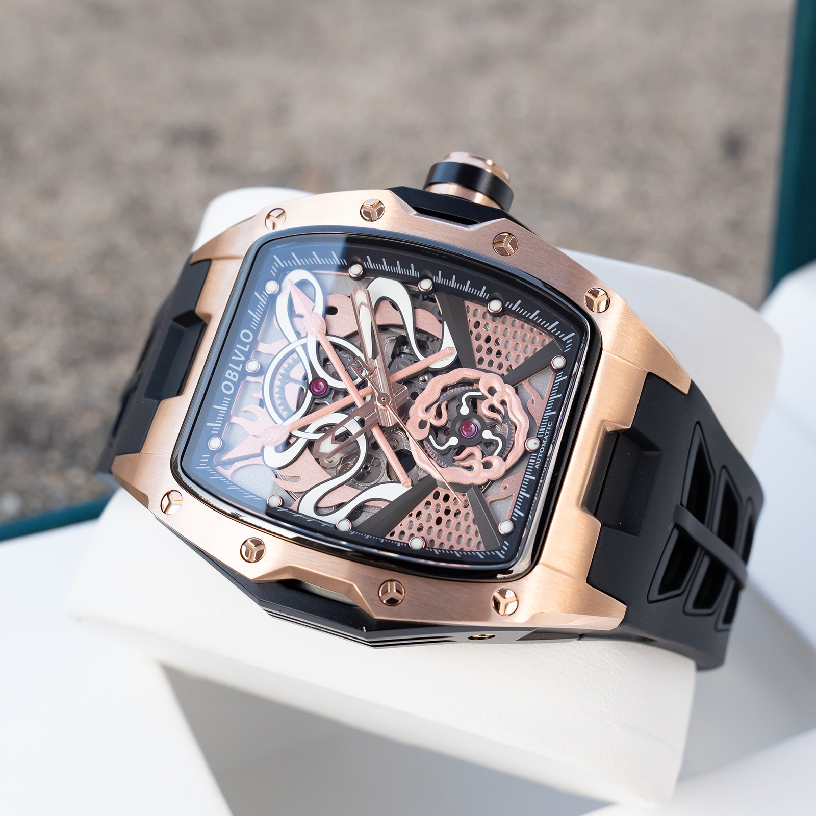 OBLVLO Men's Black PVD Tonneau - Luxury Watch Nz recensione e prezzo