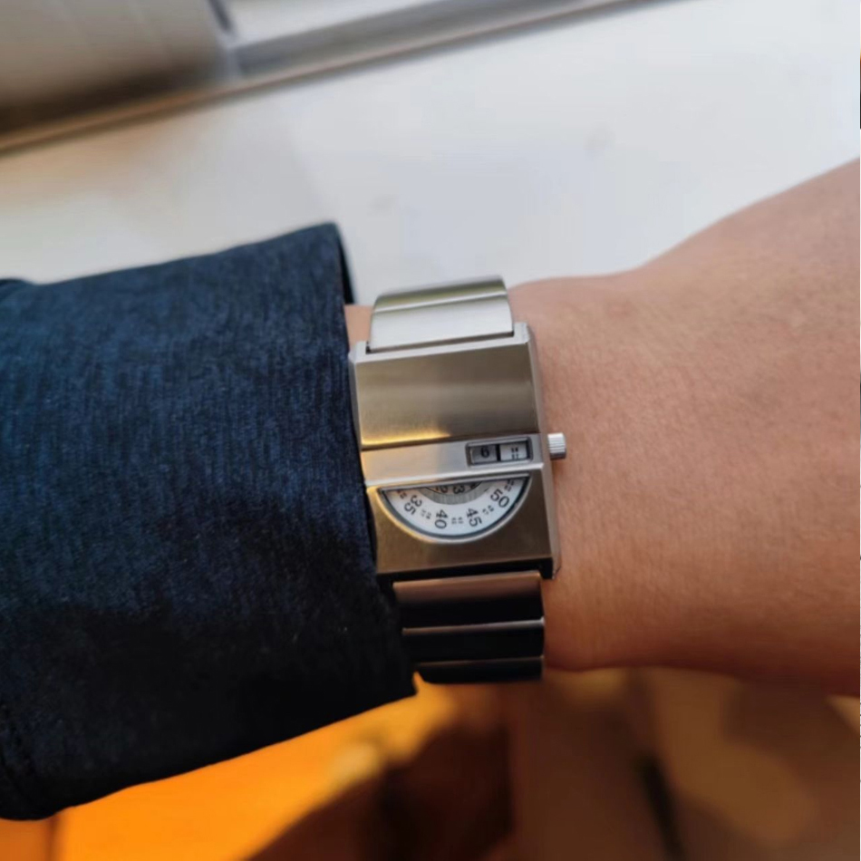 Men's Bracelet Watches Square  - Luxury Watch Market recensione e prezzo