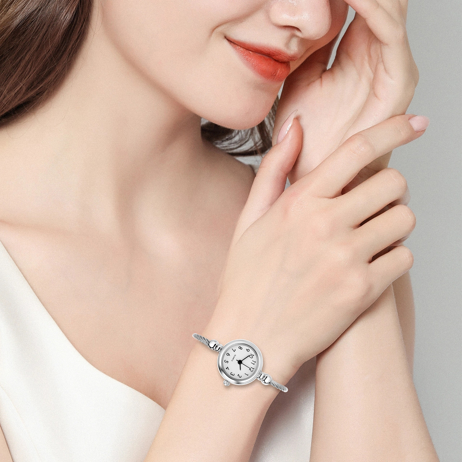 Women Wrist Watch Luxury Brace - Luxury Watch White recensione e prezzo