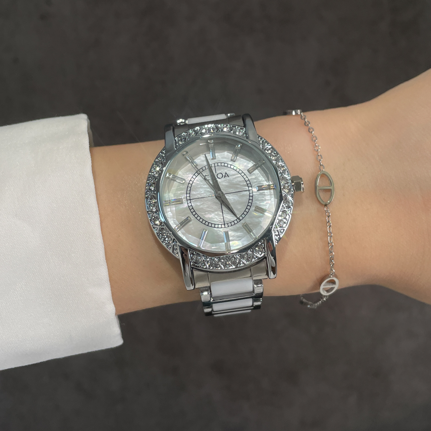 CILOA White Large Dial High-En - Luxury Watch White recensione e prezzo