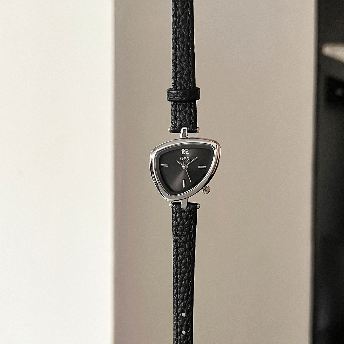GEDI Vintage Watch Leather Lig - Quiet Luxury Watch recensione e prezzo