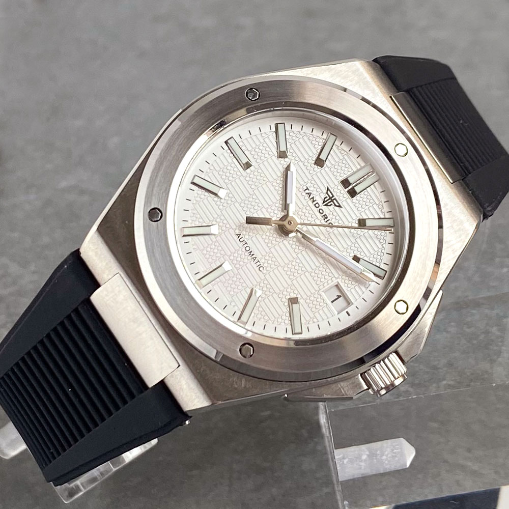 Custom New Silver 40mm Round B - Luxury Watch In Japan recensione e prezzo